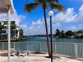 7207 Bay Dr 25, Miami Beach FL 33141
