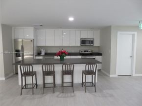 8005 SW 107 Av 118, Miami FL 33173