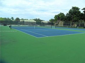 8005 SW 107 Av 118, Miami FL 33173