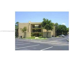8005 SW 107 Av 118, Miami FL 33173