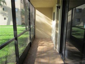 8005 SW 107 Av 118, Miami FL 33173
