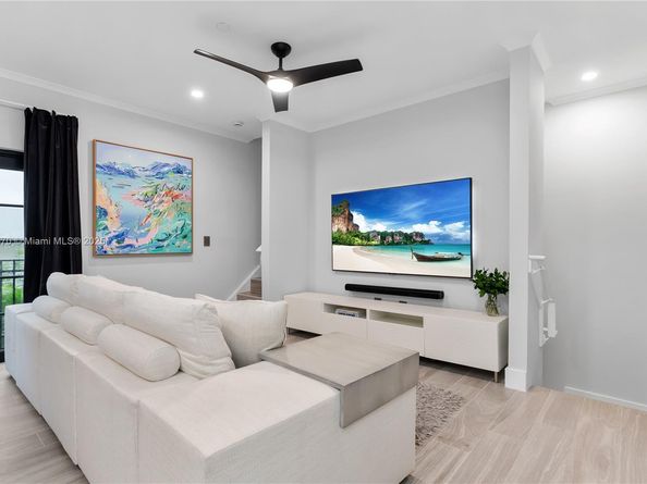 2818 Coconut Ave 2818, Miami FL 33133