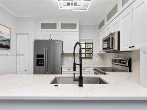 2818 Coconut Ave 2818, Miami FL 33133