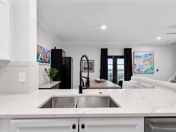 2818 Coconut Ave 2818, Miami FL 33133