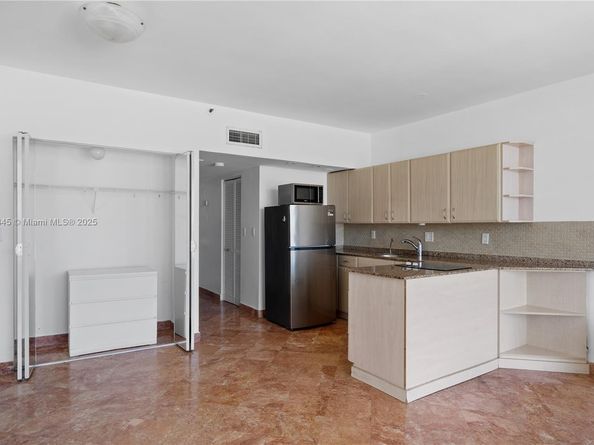 555 NE 15 Steet 515, Miami FL 33132