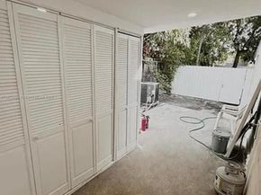1237 NW 33rd Ave, Miami FL 33125
