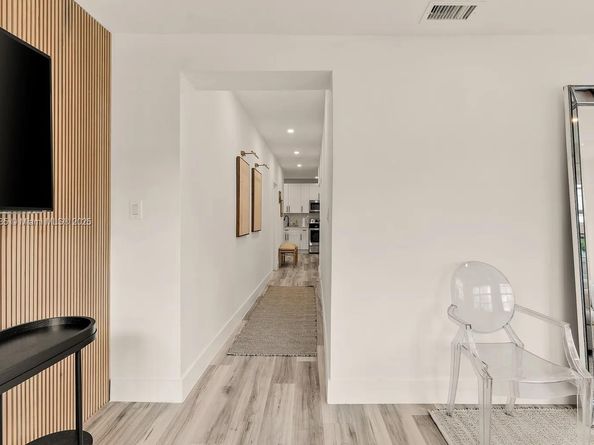 1237 NW 33rd Ave, Miami FL 33125