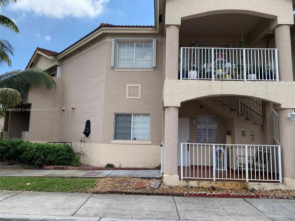 298 E 3rd St 102, Hialeah FL 33010