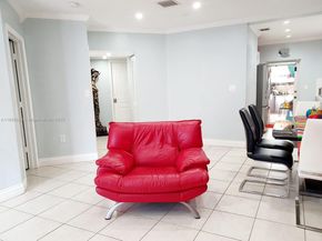 298 E 3rd St 102, Hialeah FL 33010
