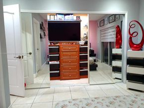 298 E 3rd St 102, Hialeah FL 33010