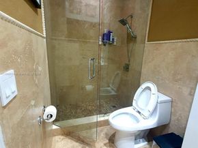 298 E 3rd St 102, Hialeah FL 33010