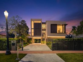 621 W 44th St, Miami Beach FL 33140