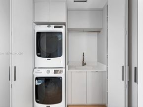 621 W 44th St, Miami Beach FL 33140