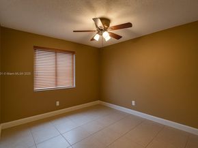 9209 NW 49th Pl, Sunrise FL 33351