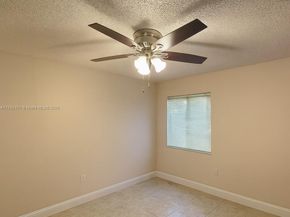 9209 NW 49th Pl, Sunrise FL 33351