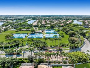 214 SW 180th Ave, Pembroke Pines FL 33029