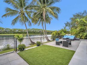 214 SW 180th Ave, Pembroke Pines FL 33029