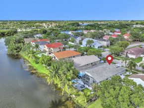 214 SW 180th Ave, Pembroke Pines FL 33029