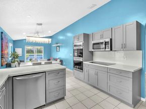 214 SW 180th Ave, Pembroke Pines FL 33029