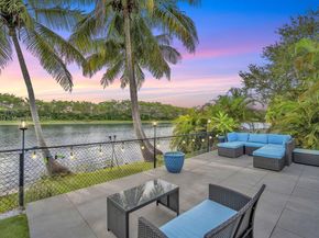 214 SW 180th Ave, Pembroke Pines FL 33029