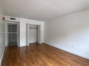 13920 Lake Placid Ct B15, Miami Lakes FL 33014