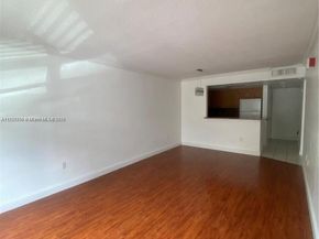 13920 Lake Placid Ct B15, Miami Lakes FL 33014