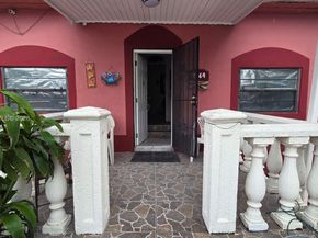2764 NW 31st St, Miami FL 33142