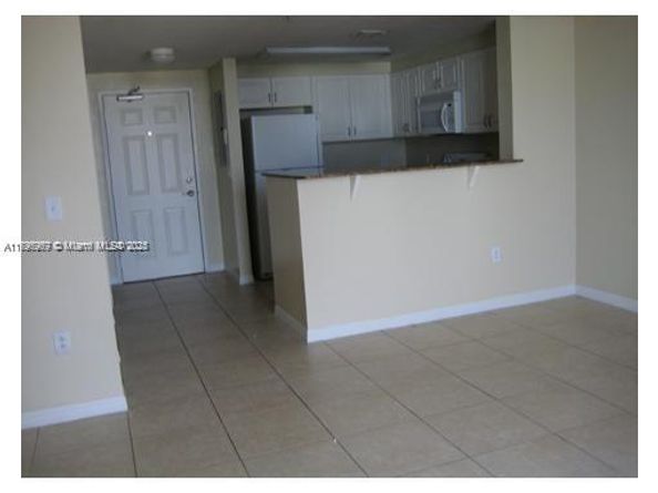 215 SW 42nd Ave 905, Miami FL 33134