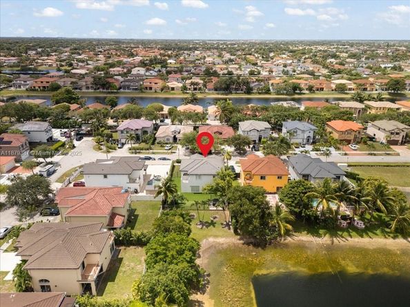 15931 SW 61st Ln, Miami FL 33193