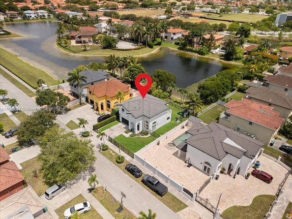 15931 SW 61st Ln, Miami FL 33193