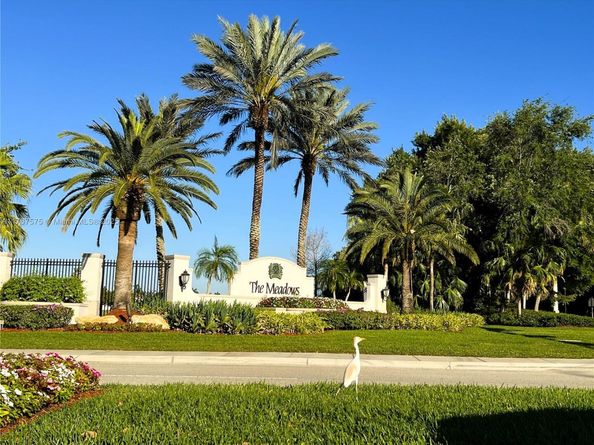 1107 Fairfield Meadows Dr, Weston FL 33327