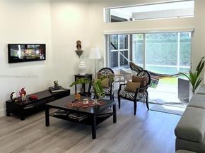 1107 Fairfield Meadows Dr, Weston FL 33327
