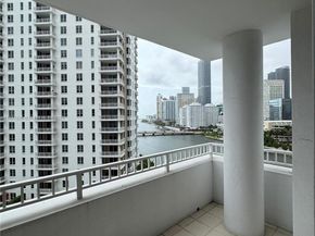 801 Brickell Key Blvd 1005, Miami FL 33131