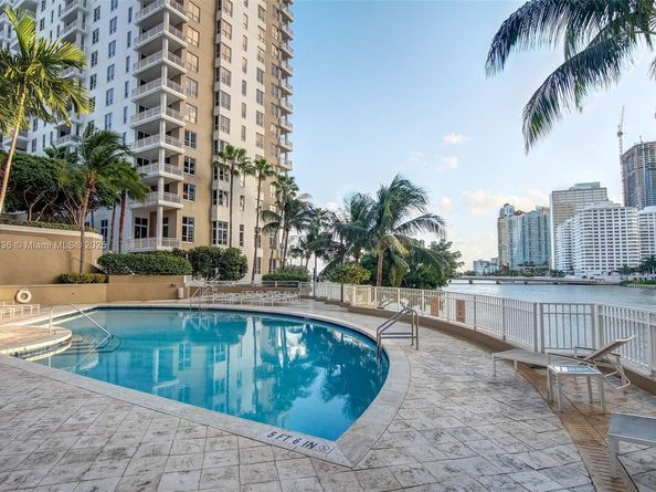 801 Brickell Key Blvd 1005, Miami FL 33131