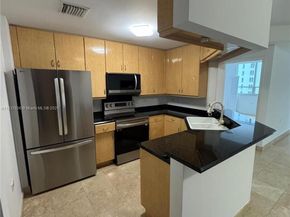801 Brickell Key Blvd 1005, Miami FL 33131