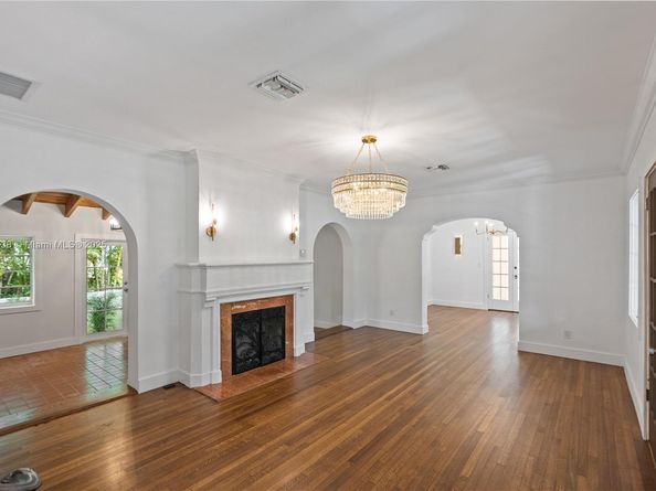 1202 Granada Blvd, Coral Gables FL 33134