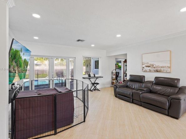 11220 SW 99th Ct, Miami FL 33176