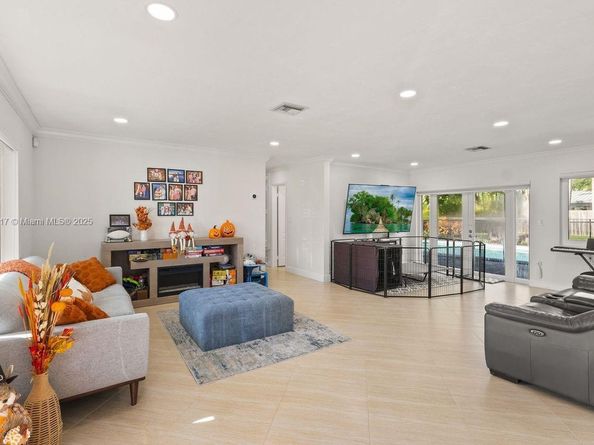 11220 SW 99th Ct, Miami FL 33176