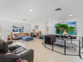 11220 SW 99th Ct, Miami FL 33176