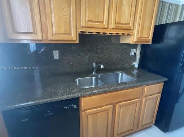 201 178th Dr 309, Sunny Isles Beach FL 33160