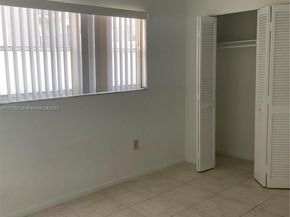 201 178th Dr 309, Sunny Isles Beach FL 33160