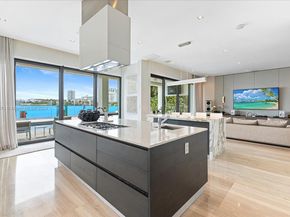 401 E Rivo Alto Dr, Miami Beach FL 33139