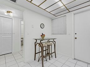 330 SE 2nd St 103G, Hallandale Beach FL 33009