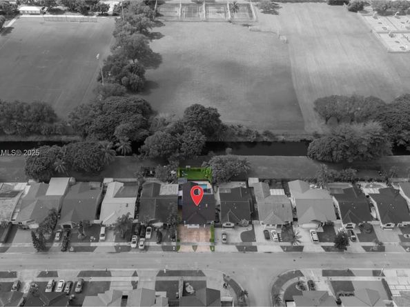 15076 SW 63rd Ter, Miami FL 33193