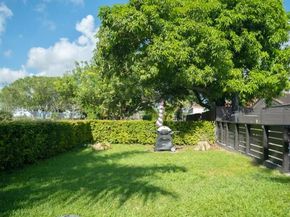 15076 SW 63rd Ter, Miami FL 33193