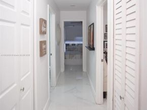 15076 SW 63rd Ter, Miami FL 33193