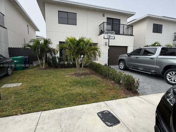 1360 NW 3rd St, Florida City FL 33034