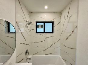 4111 NW 192nd St, Miami Gardens FL 33055