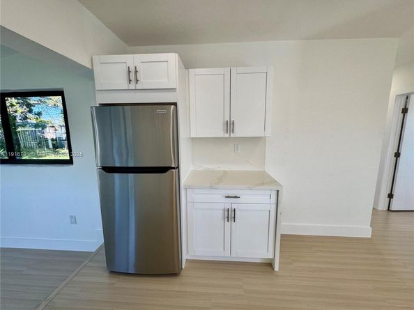 4111 NW 192nd St, Miami Gardens FL 33055