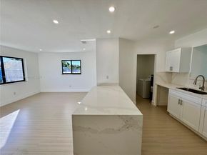 4111 NW 192nd St, Miami Gardens FL 33055